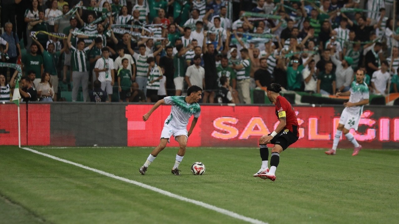 Bursaspor hazırlık maçında Eskişehirspor’u 2-1 mağlup etti