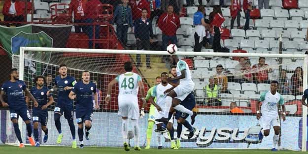 Bursaspor kazandı! Ligin alt tarafı karıştı