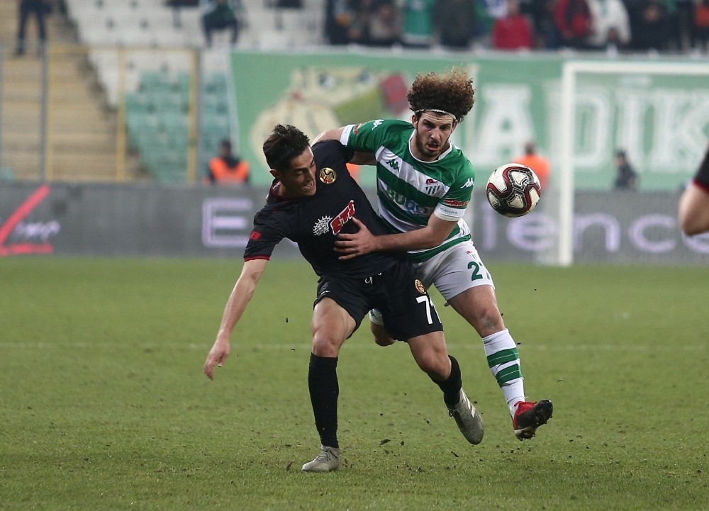 Bursaspor savunmada istikrarı yakalayamadı 
