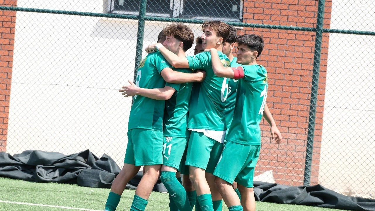 Bursaspor U19 Takımı’ndan erken şampiyonluk