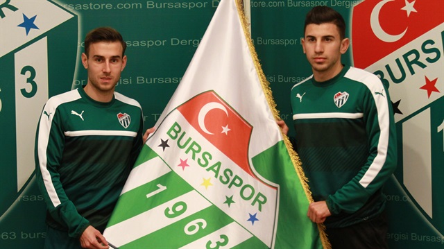 Bursaspor’da çifte imza