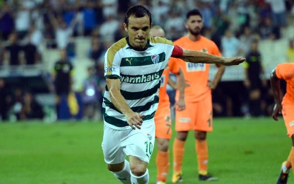 Bursaspor'da gözler Martin Batalla'yı arıyor