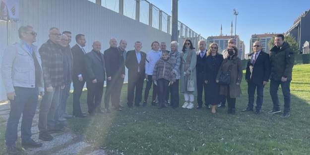 Bursaspor’un efsane futbolcularının isimleri sahalara verildi