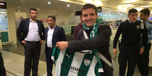 Bursaspor’un yeni transferi Batalla İstanbul'da!