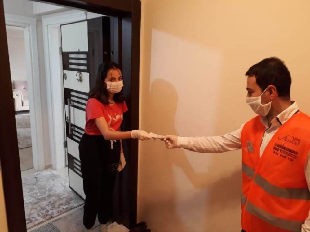 Bursunu kampanyaya bağışladı 