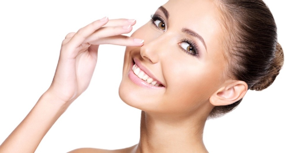 Burun düşüklüğüne ameliyatsız çözüm 