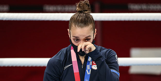 Buse Naz Çakıroğlu gümüş madalya kazandı