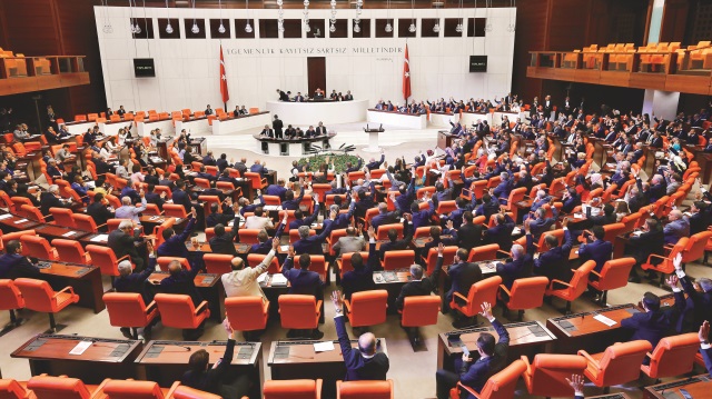 Bütçede güvenoyu sorunu kalkıyor