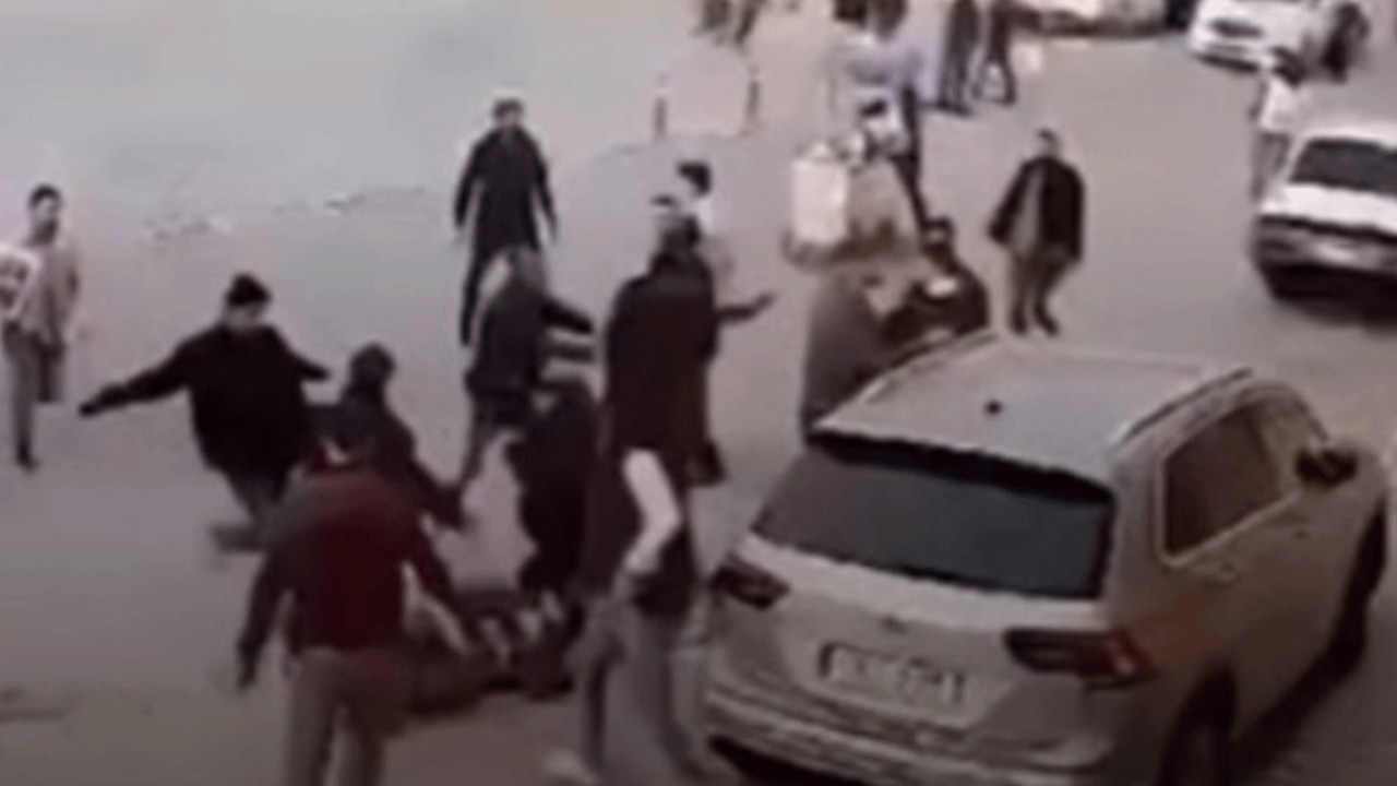 Bütün esnaf birbirine girdi! Bıçaklar havada uçuştu!