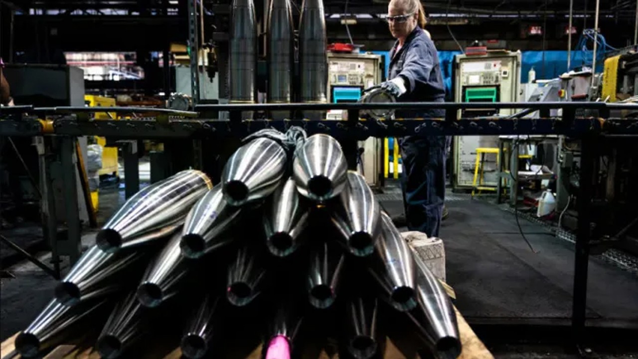 Bütün stoğunu İsrail uğruna körfeze harcadı Cepten yiyen Trump zorda