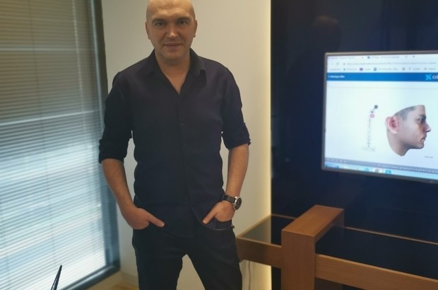 Büyük göğüs birçok probleme sebep oluyor 