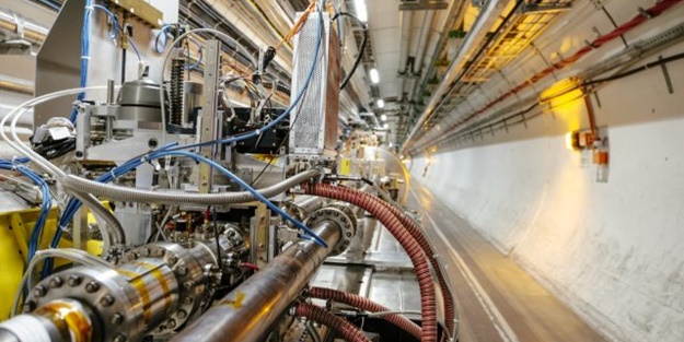 Büyük Hadron Çarpıştırıcısı’nın hafızası doldu!