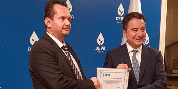 Büyük kepazelik! DEVA Partili isim canlı yayında küfür etti
