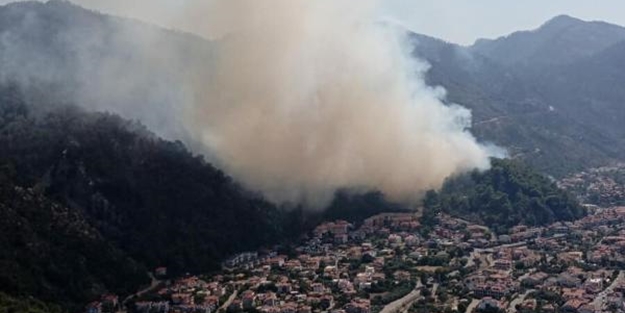 Büyük panik: Marmaris'teki orman yangını otele sıçradı!
