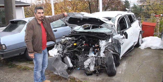 Kazada aracı hurdaya döndü, hava yastıkları açılmadı… Firma 