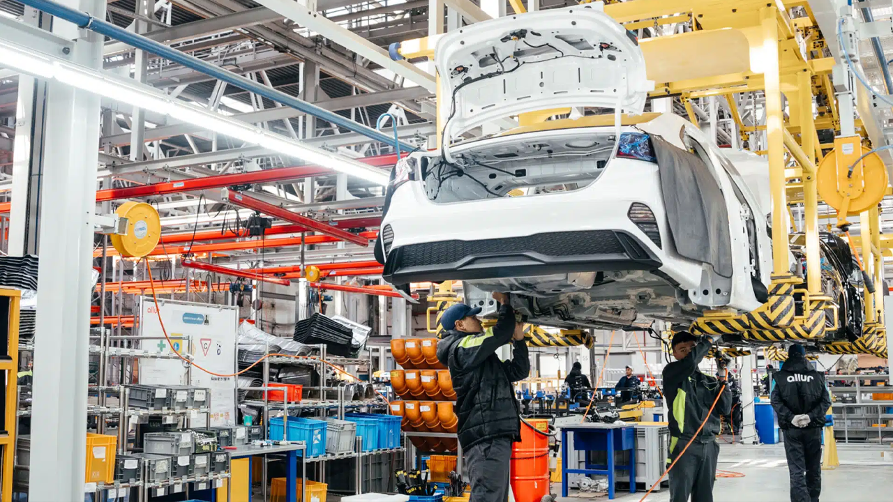 Büyük vurgun: Otomobil fabrikasında 1008 motor kayboldu!