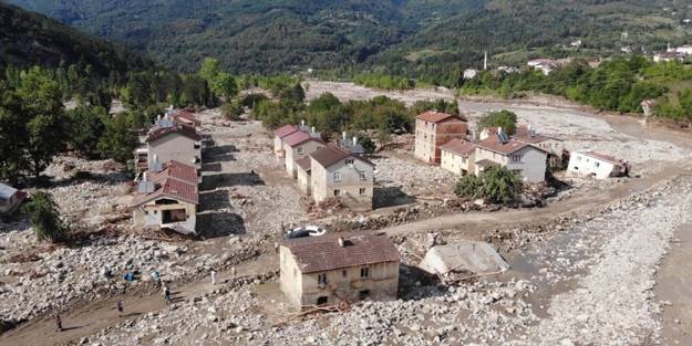 Büyük yıkım: Yerleşim yeri yerle bir oldu