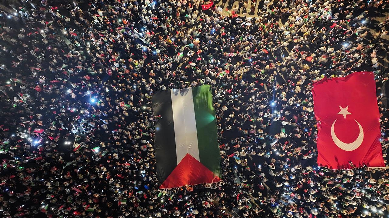 Büyük yürüyüş pazar günü! İsrail-ABD katliamına karşı İstanbul tek yürek