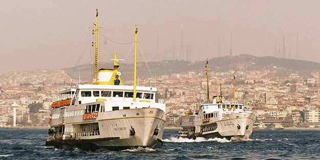 Vapur arızalandı, yolcular denizde mahsur kaldı