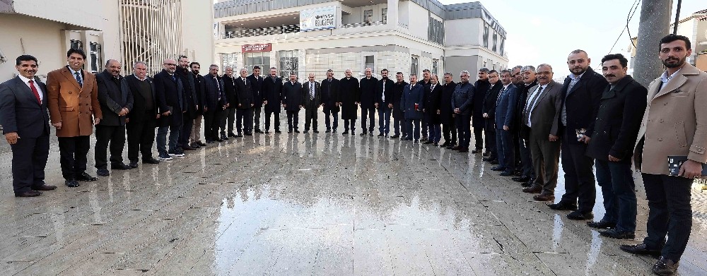 Büyükakın, Dilovası’nda muhtarlarla buluştu 