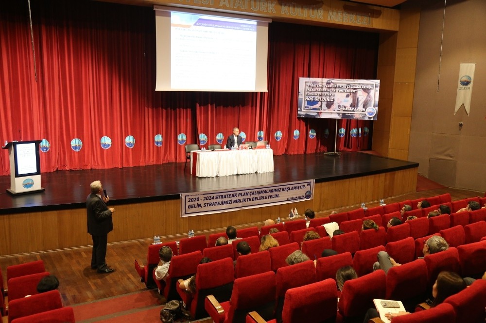 Büyükçekmece Belediyesi “Stratejik Plan” çalıştayı gerçekleştirildi 