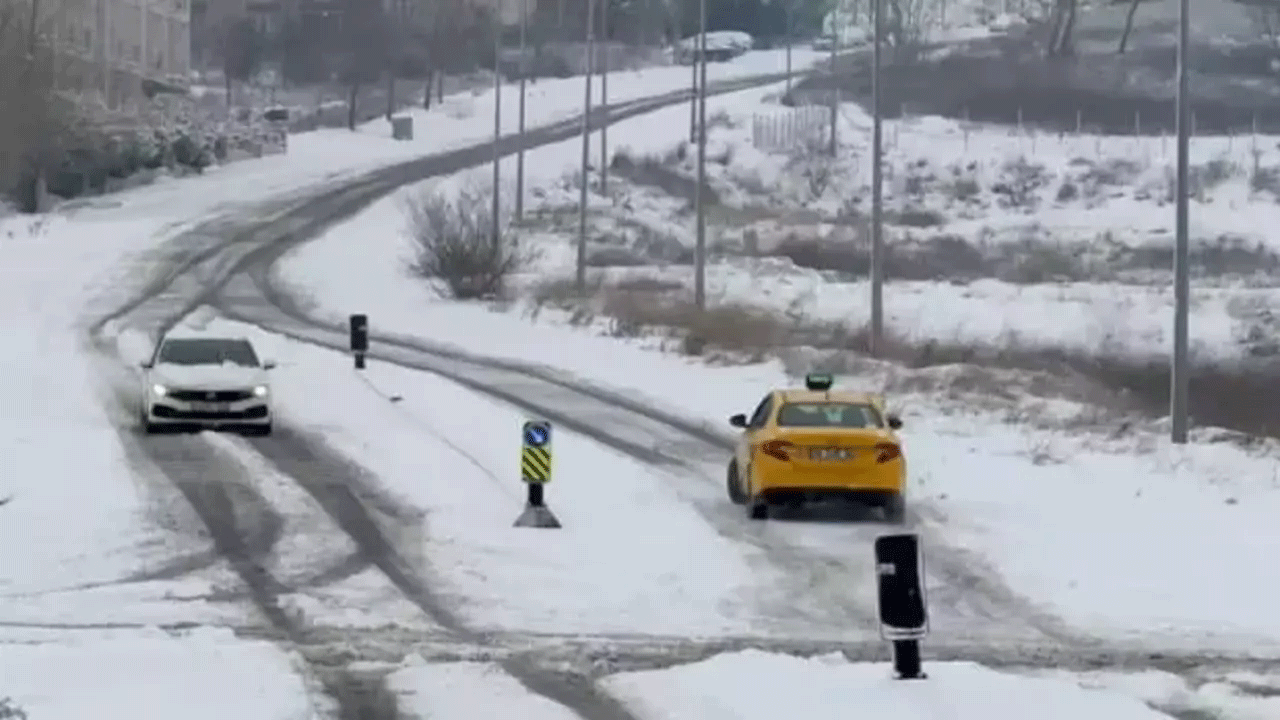 Büyükçekmece'de araçlar zor anlar yaşadı!