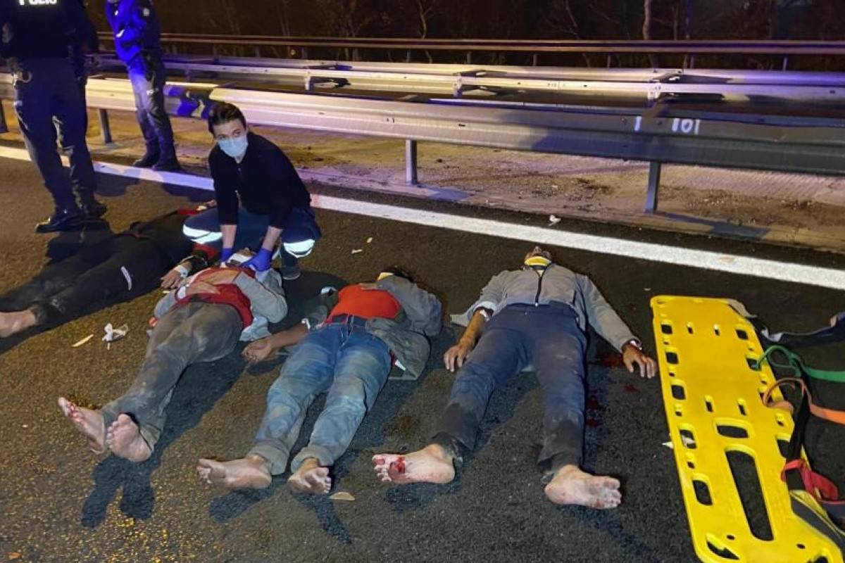 Büyükçekmece'de ticari taksi yakıt tankerine çarptı: 2'si ağır 10 yaralı