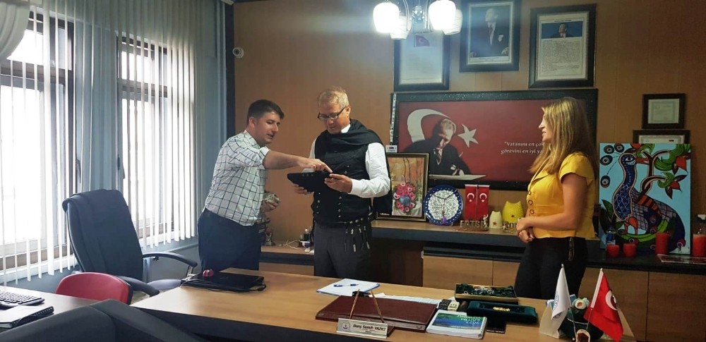 Büyükelçi Saygılı: 