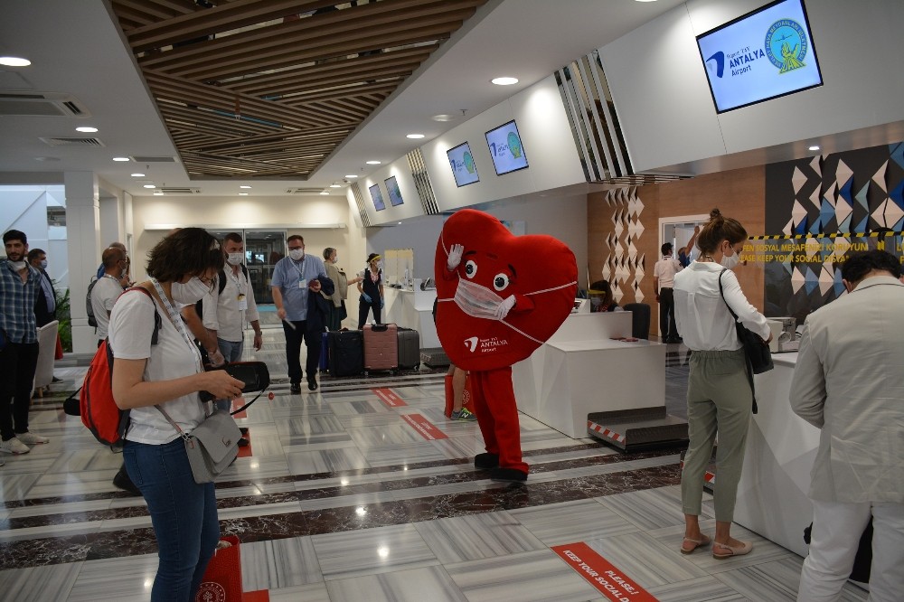 Büyükelçiler Antalya’dan uğurlandı 