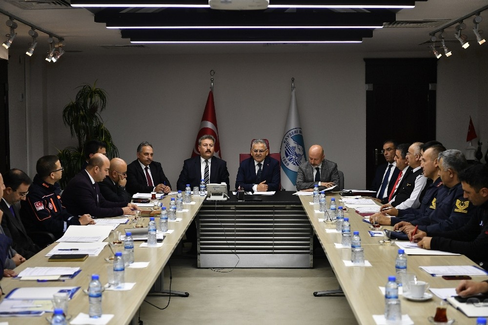 Büyükkılıç’tan yeni sezon için planlama toplantısı 