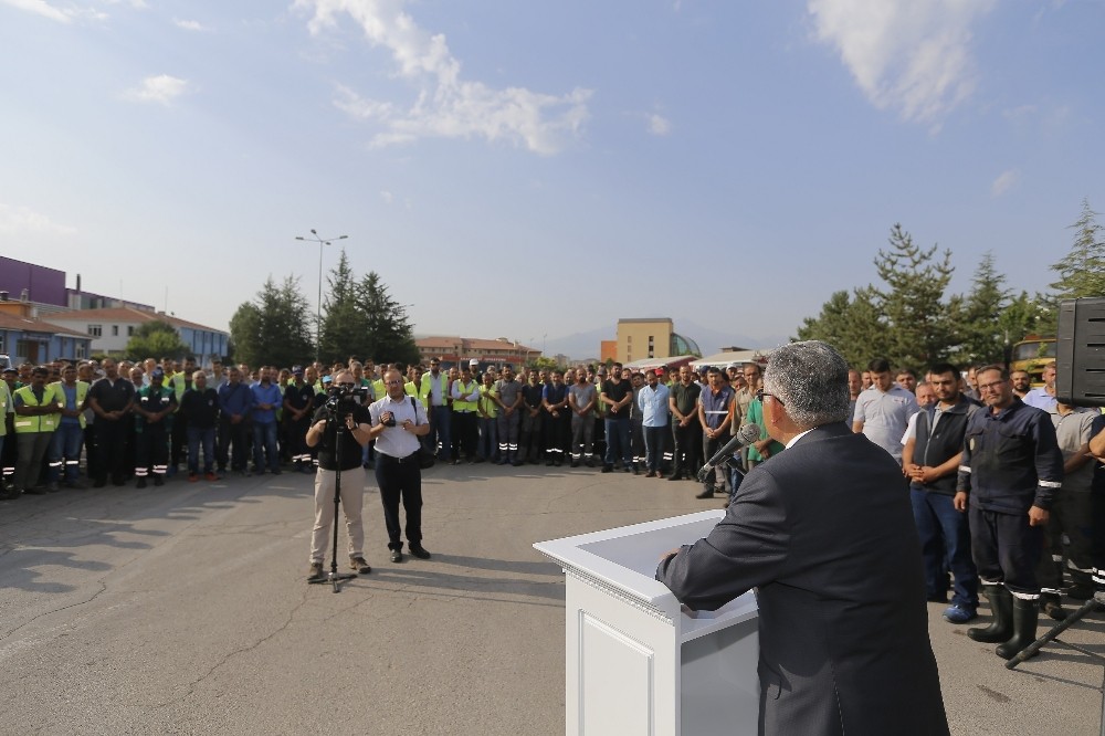 Büyükşehir ailesi bayramlaştı 