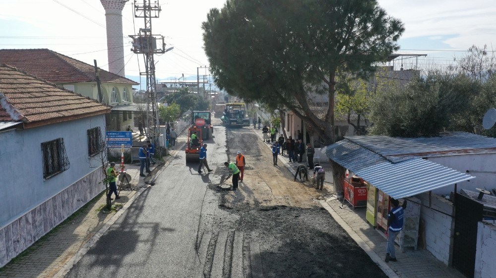 Büyükşehir Aydın’ın yollarını yeniliyor 