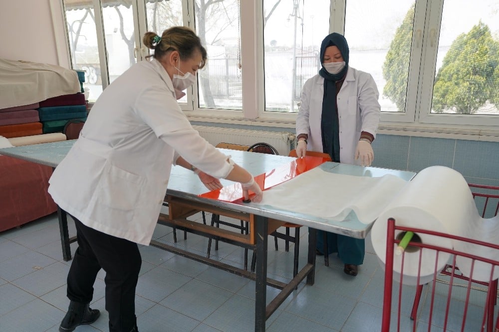 Büyükşehir, Balıkesir’i maskesiz bırakmıyor 