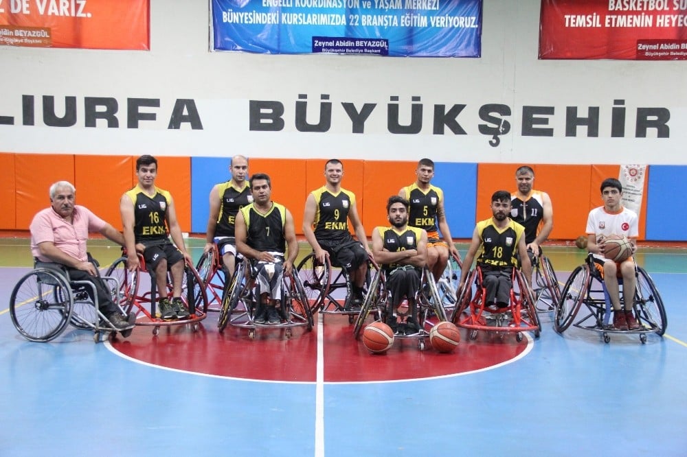 Büyükşehir Basketbol Takımı yeni sezona hazırlanıyor 