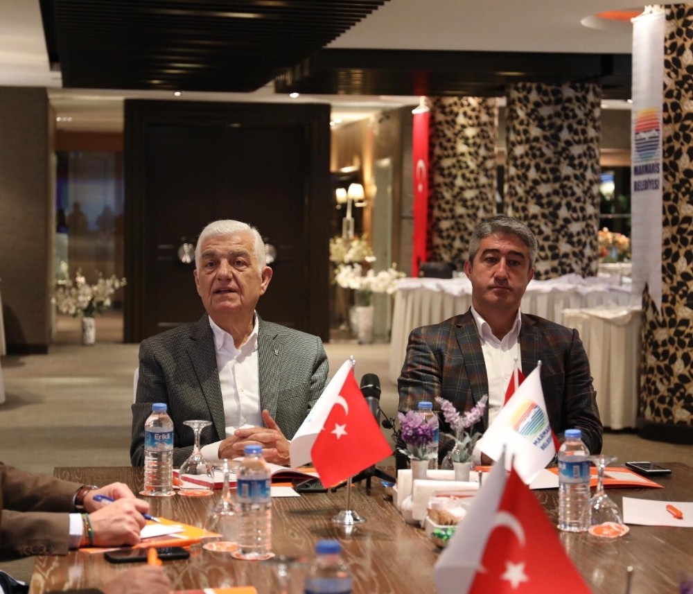 Büyükşehir Belediye Başkanı Gürün, denizin renginin değişmesini değerlendirdi 