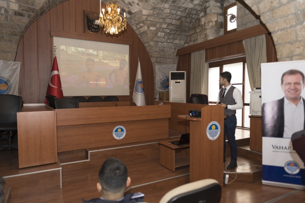 Büyükşehir Belediyesi çalışanlarına motivasyon teknikleri eğitimi verildi 