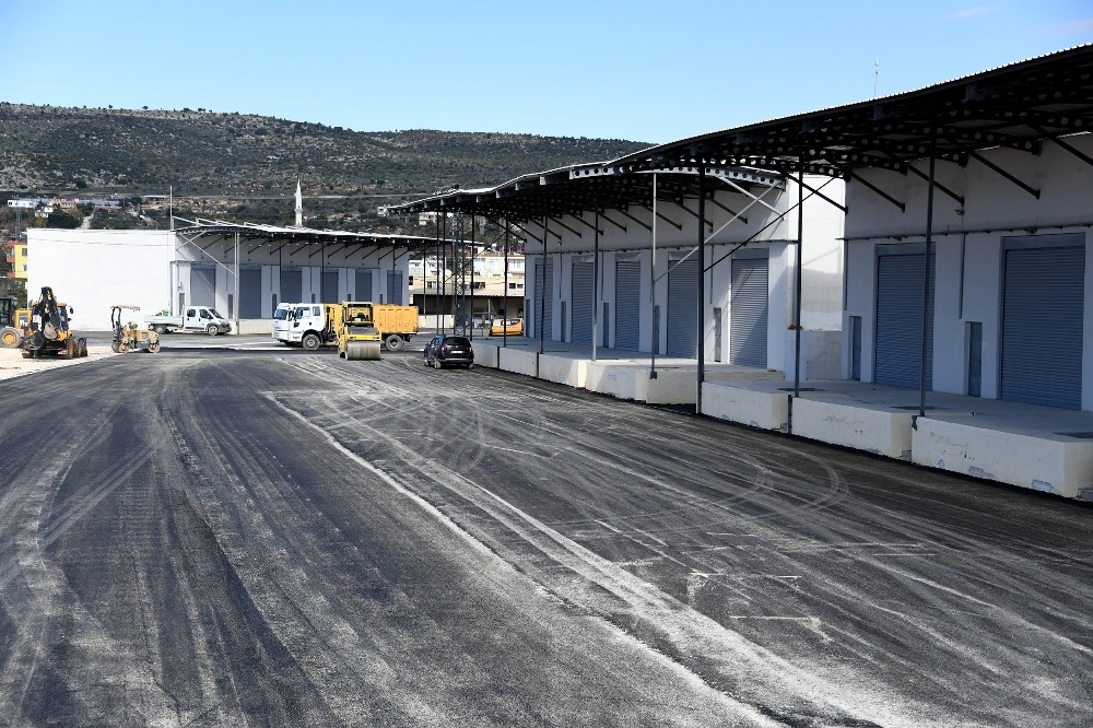 Büyükşehir Belediyesi, çileğin merkezi Atayurt’ta altyapı atağı başlattı 