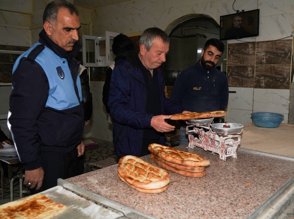 Büyükşehir Belediyesi fırınları denetliyor 