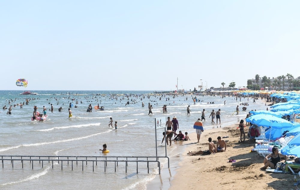 Büyükşehir Belediyesi halk plajları, bayramda 50 bin tatilciyi ağırladı 