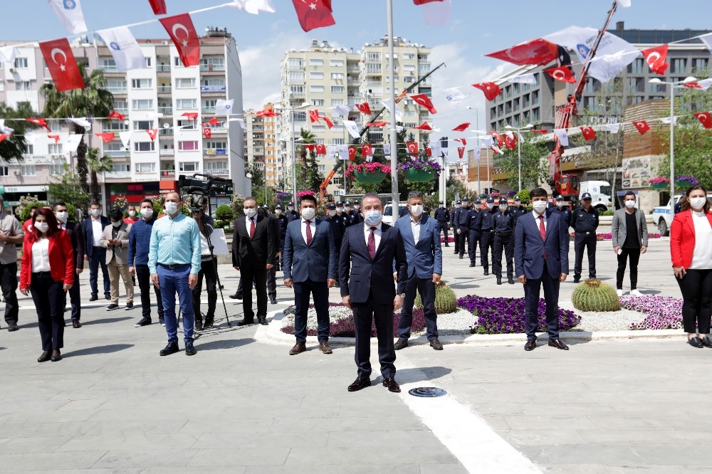 Büyükşehir Belediyesi’nde 23 Nisan töreni 