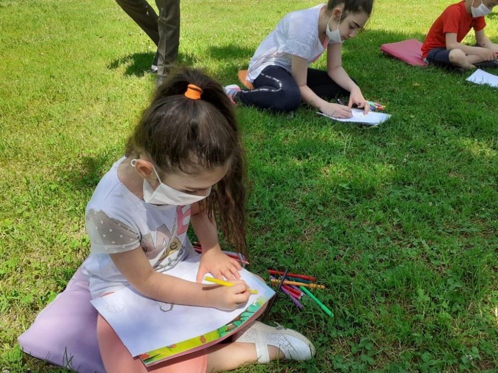 Büyükşehir Belediyesinden çocuklara resim etkinliği 