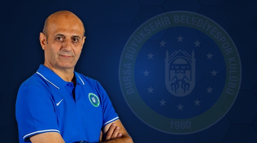 Büyükşehir Belediyespor Fazıl Demirci ile yola devam dedi 