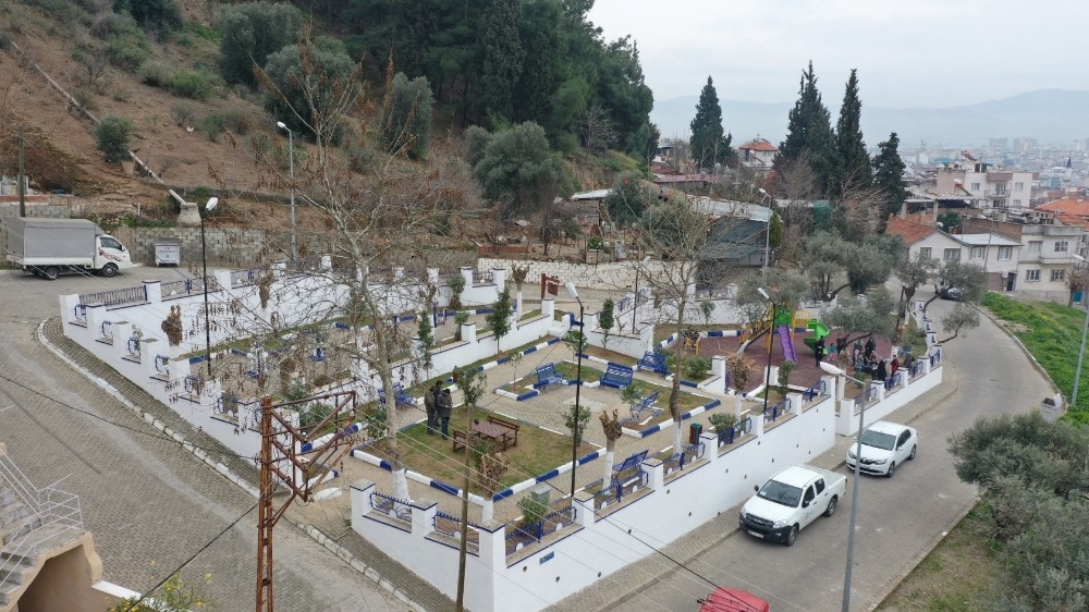 Büyükşehir Efeler’deki Tralles Parkı’nı yeniledi 