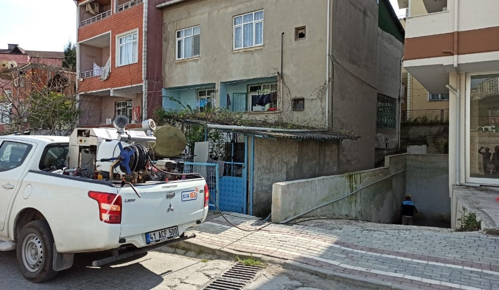 Büyükşehir Gebze’de vektörle de mücadele ediyor 