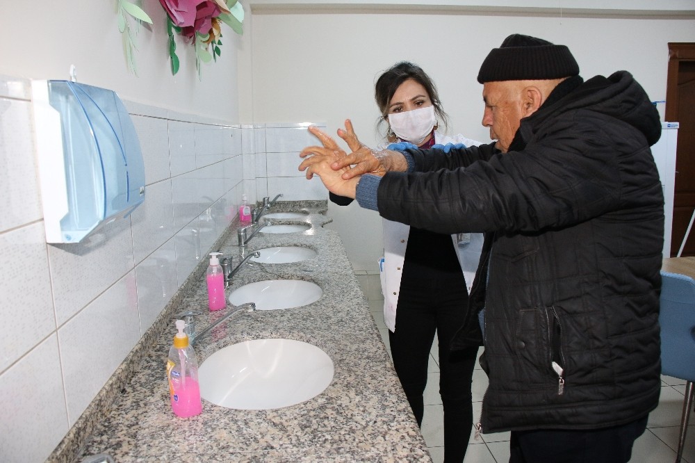 Büyükşehir huzurevinde önlemleri artırdı 