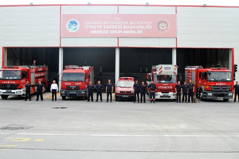 Büyükşehir itfaiye erleri nöbette 