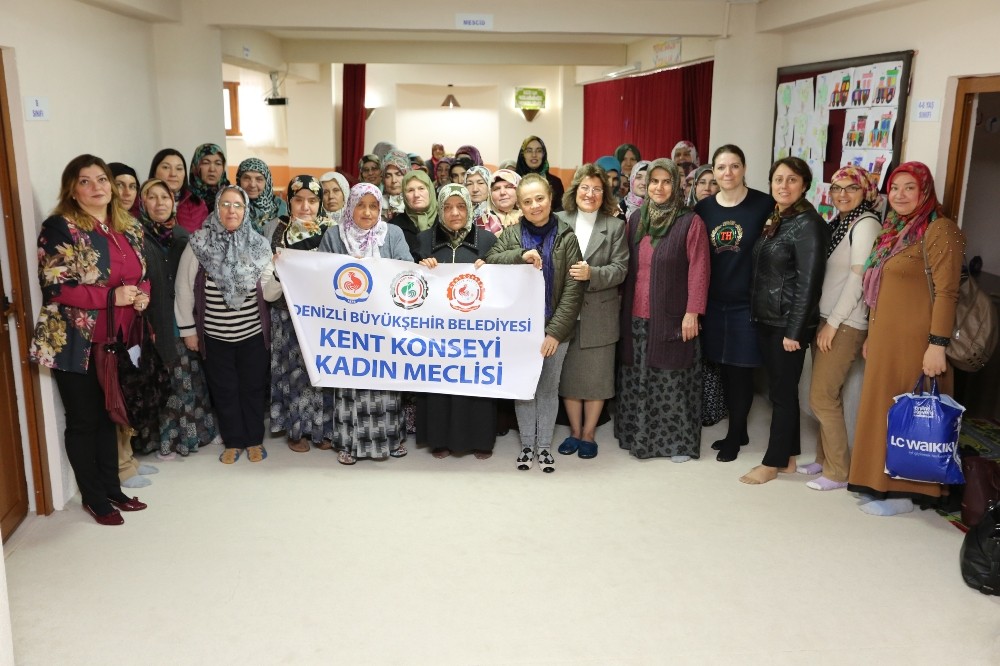 Büyükşehir Kadın Meclisi’nden akılcı ilaç kullanımı ve sağlık eğitimi 