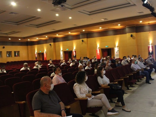 Büyükşehir Manavgat’ta muhtarları dinledi 