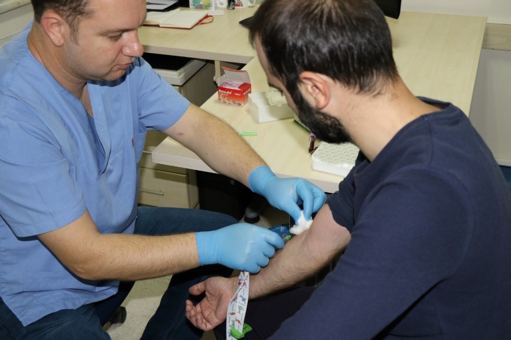 Büyükşehir personeli sağlık taramasından geçiyor 