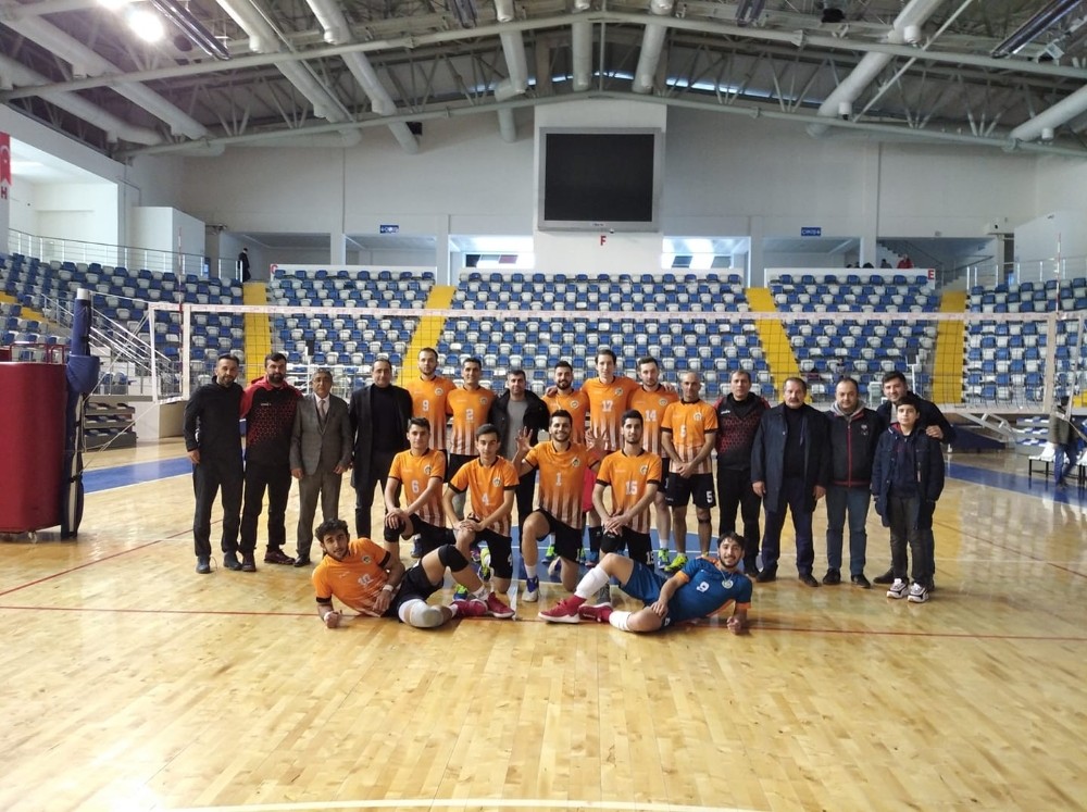 Büyükşehir sahasında lideri yendi 